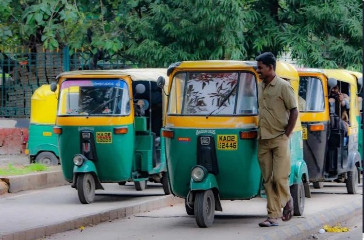 ಓಲಾ, ಓಬರ್ ಆಟೊ ರೈಡ್​ಗೆ ಶೇ 5 ತೆರಿಗೆ: ಸಾರಿಗೆ ಇಲಾಖೆ ನಿರ್ಧಾರದ ಬಗ್ಗೆ ಆಟೊ ಚಾಲಕರ ಅಸಮಾಧಾನ