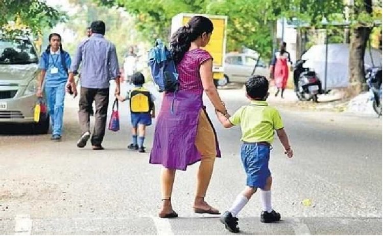 ಬೆಂಗಳೂರು: ಯುಕೆಜಿ ವಿದ್ಯಾರ್ಥಿ ಅನುತ್ತೀರ್ಣ, ಶಾಲೆಯಿಂದ ಸ್ಪಷ್ಟೀಕರಣ ಕೇಳಿದ ಸರ್ಕಾರ